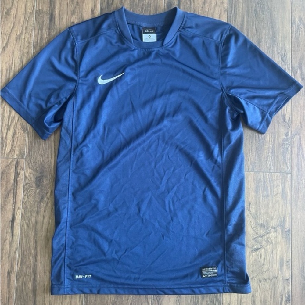 Nike Dri Fit silk jersey T shirt